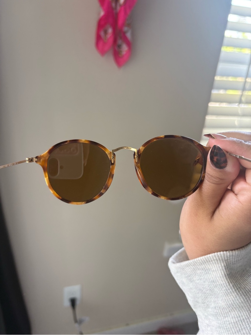 Ray-Ban Tortoiseshell Round Sunglasses with Brown Lenses - Picture 2 of 6